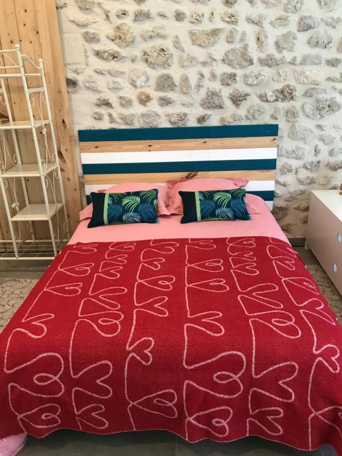 Bed and Breakfast La Marelle Avrille-les-Ponceaux Экстерьер фото