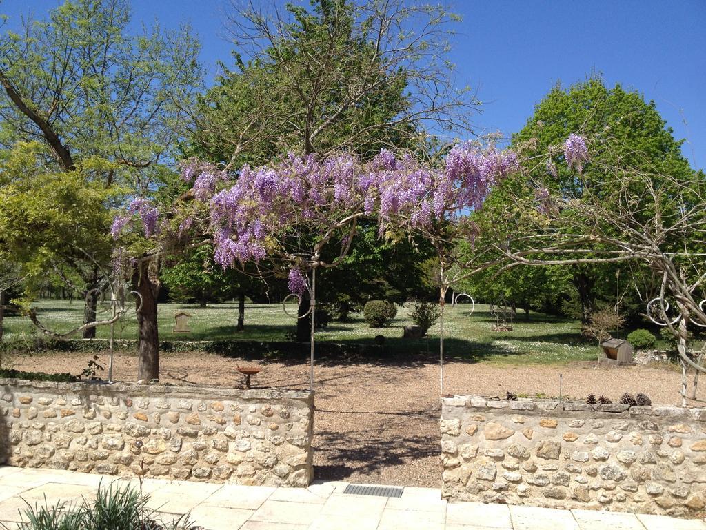 Bed and Breakfast La Marelle Avrille-les-Ponceaux Номер фото