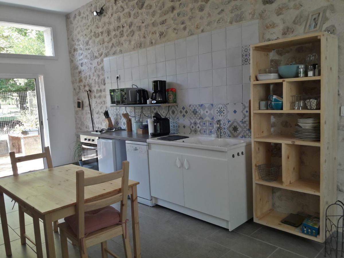 Bed and Breakfast La Marelle Avrille-les-Ponceaux Экстерьер фото