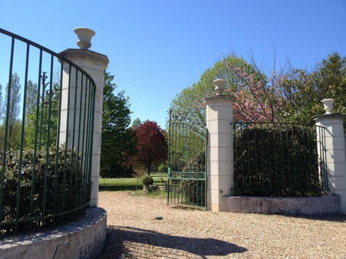 Bed and Breakfast La Marelle Avrille-les-Ponceaux Экстерьер фото